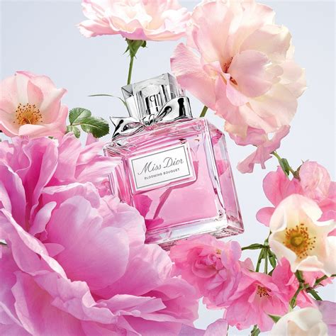 miss dior blooming flowers